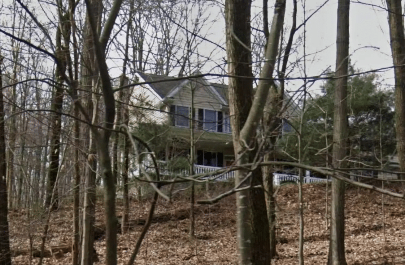 Teen Forced to Live in Shed: Parents Charged