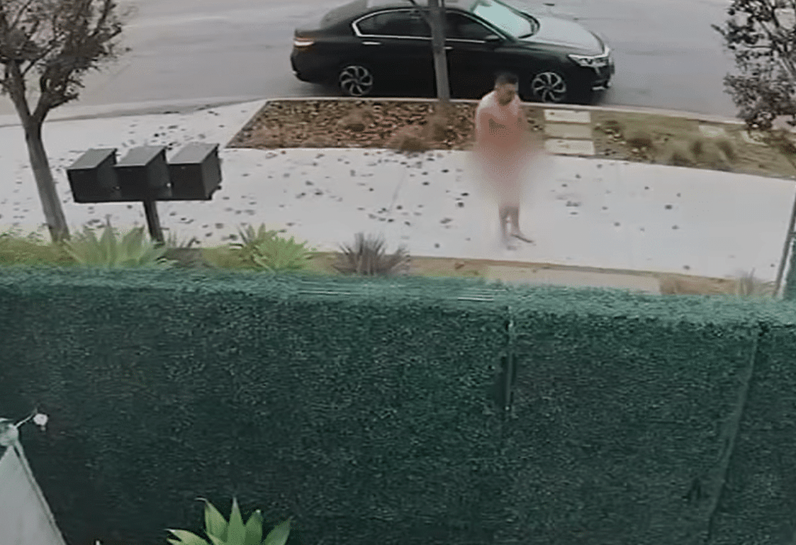 Naked Intruder Killed in Home Invasion