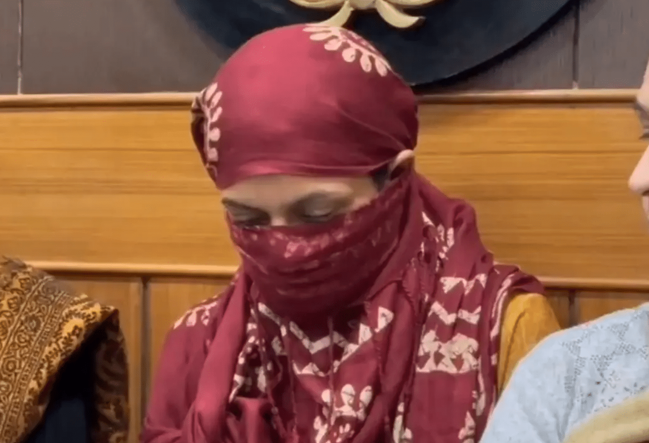 Jealous Aunt Drowns 6-Year-Old at Wedding