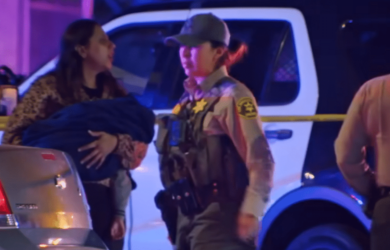 Man Fatally Shot by Deputies While Holding Toddler