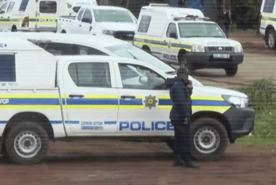 Nine Dead, 10 Wounded After Gunmen Open Fire in Bar