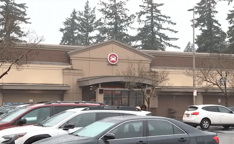 77-Year-Old Stabbed Inside Grocery Store Restroom