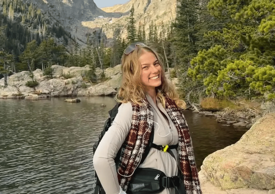 21-Year-Old Hiker's Final 911 Call Ends in Tragedy