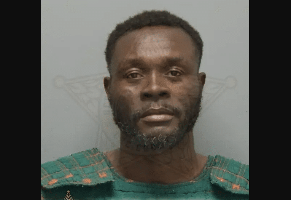 Mom of 2 Fatally Attacked With Hammer Outside Gas Station