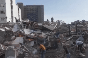 920 Dead and Counting: Venezuela's Deadliest Quake Leaves Cities in Ruins