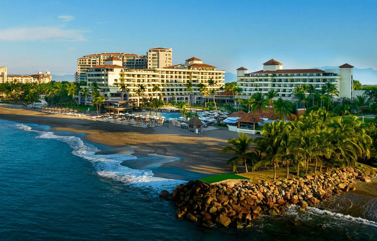 Crocodile Kills Man in Front of Beachgoers at Resort