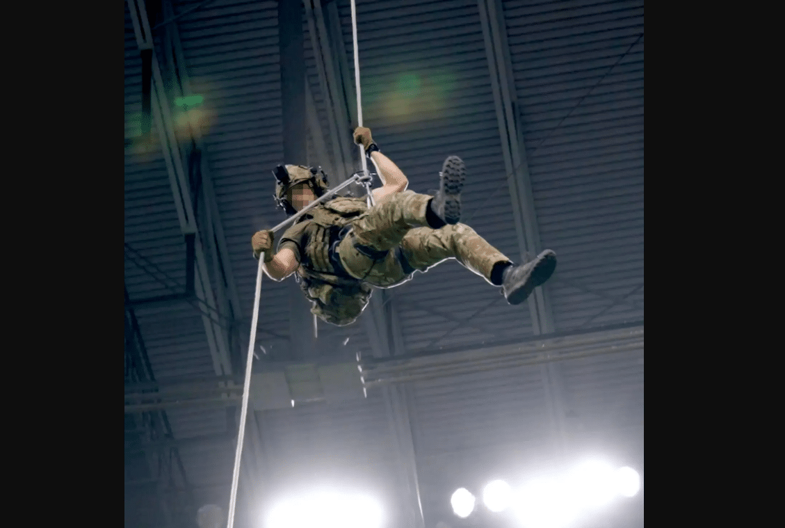 College Game Delayed After Fatal Air Force Rappelling Accident