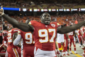 Former Star NFL Defensive End Dies at 37